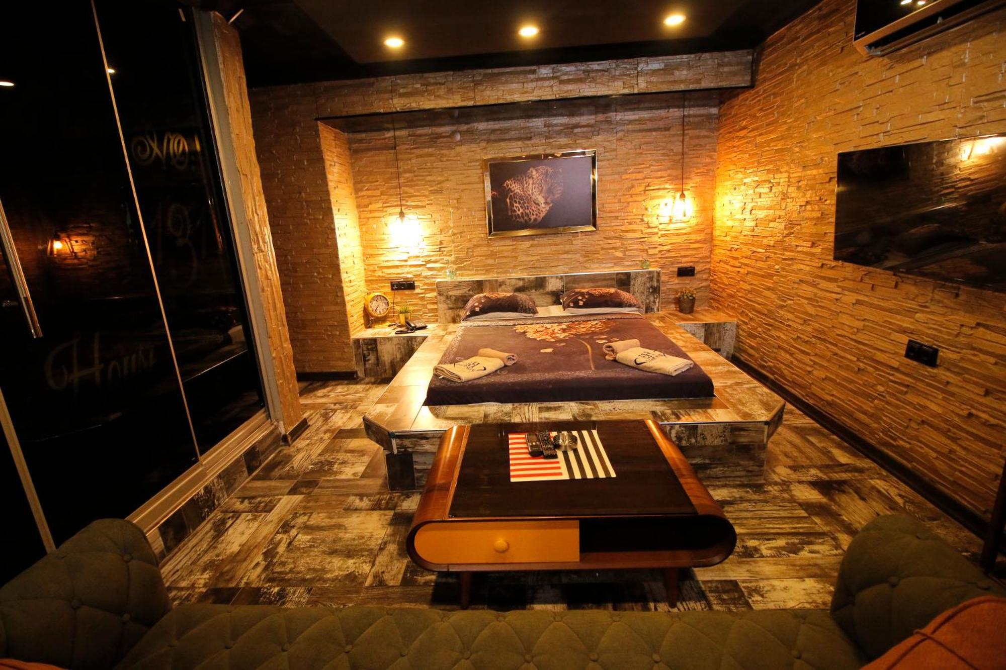 Elegant House Apart Otel Capsule hotel *